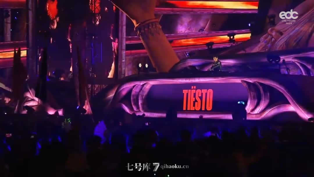 图片[2]-嗨翻！DJ老铁 Tiësto 最新赌城EDC电音节超清全场大首播！电音节 世界百大DJ现场打碟1080p  1.77G-柒号库